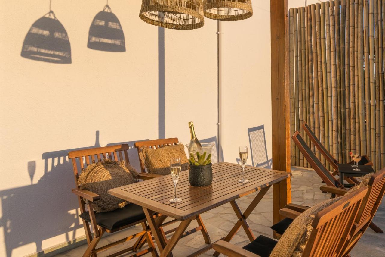 Kallia'S Suites Milos Adamantas  Exterior foto